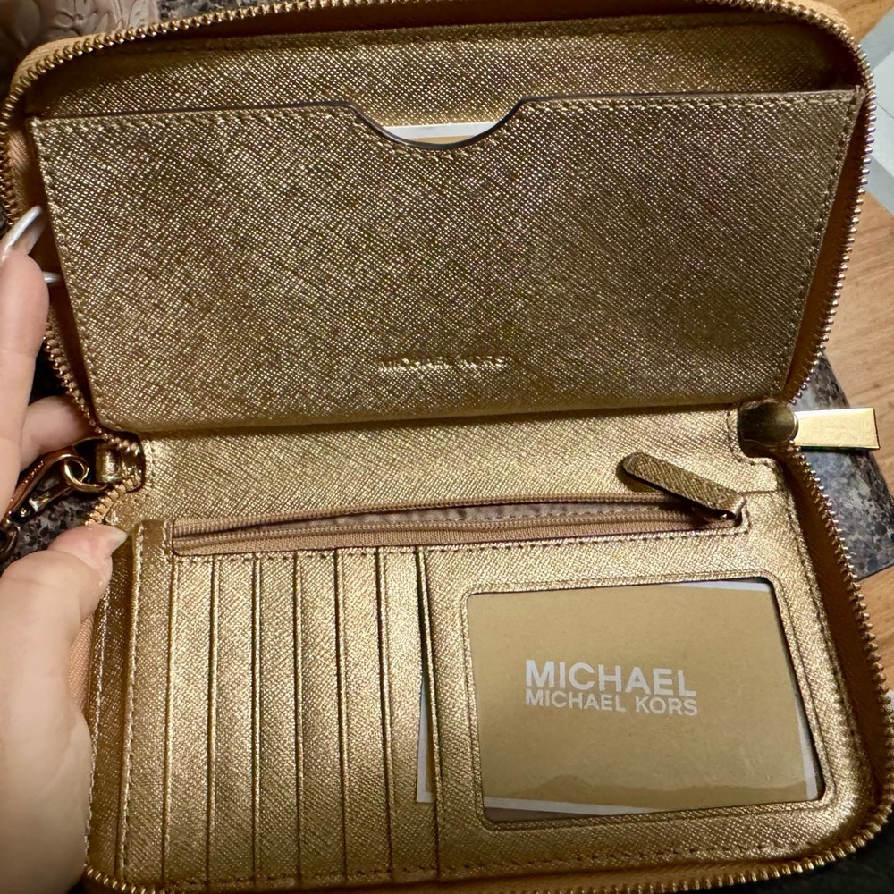 Gold Michael Kors Jet Set Wallet Wristlet